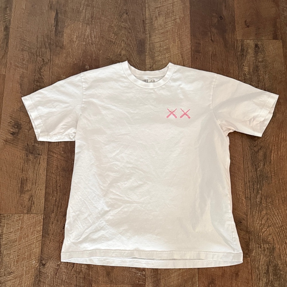 MENS UNIQLO UT KAWS PINK TSHIRT